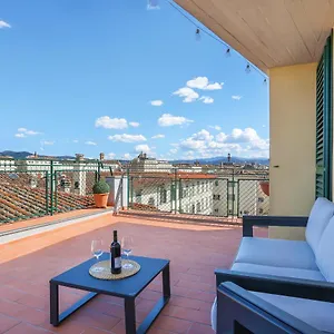 Apartment Penthouse With Big Terrace In Oltrarno