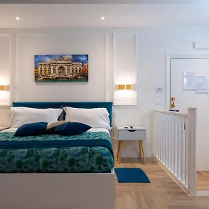 https://romeinsuite.it-romehotels.com