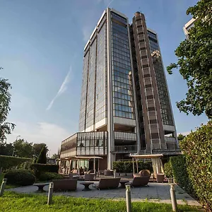 Western The Hub Milaan