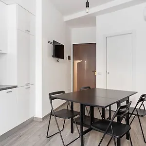 Apartamento Modern And New Flat In Duomo Area